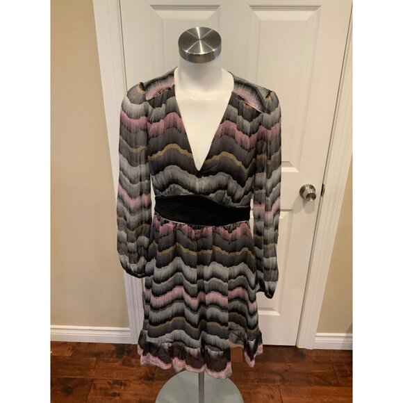 Diane Von Furstenberg Multicolor Wavy Patterned 100% Silk "Lizbeth" Dress, Sz 6 - Picture 1 of 7